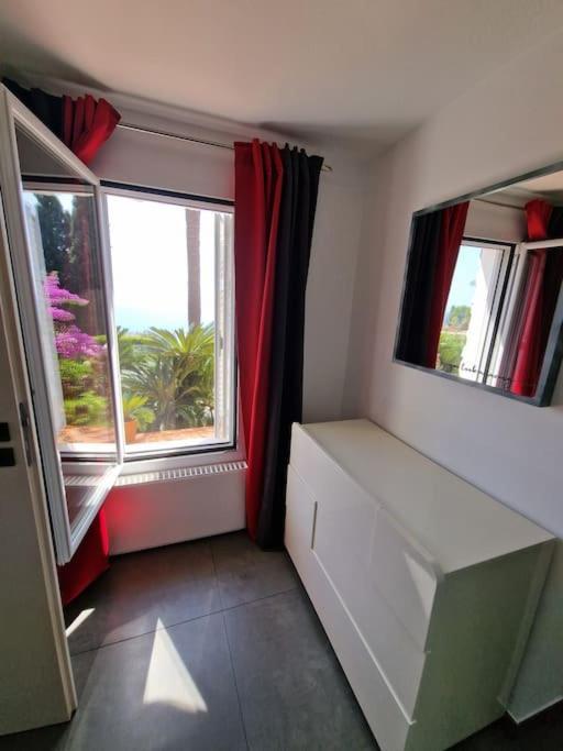 Le 4 Stagioni, Appartamento In Villa Bordighera Dış mekan fotoğraf